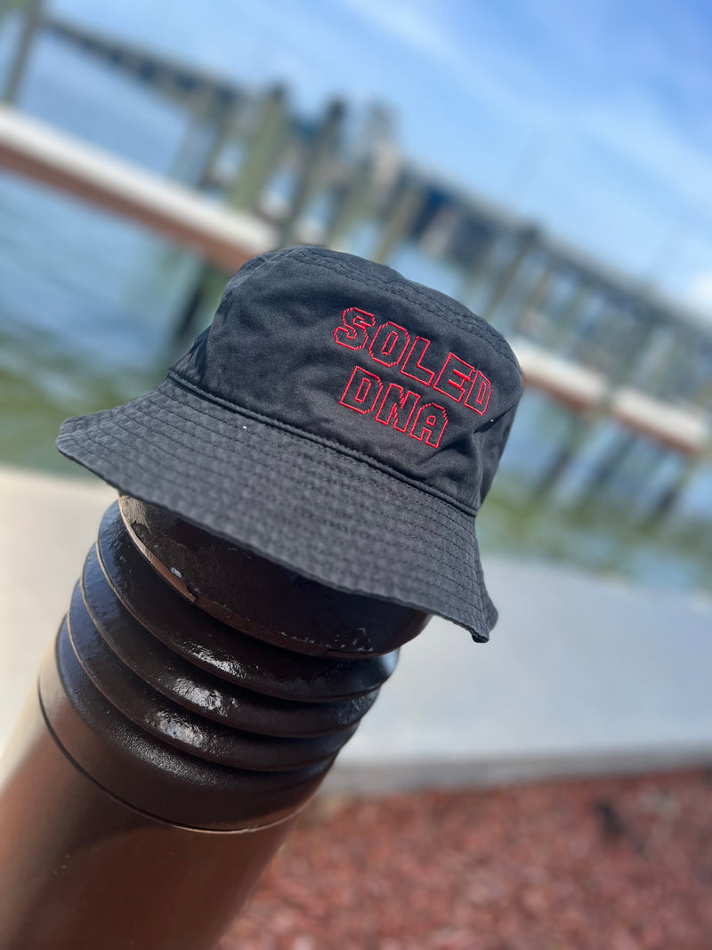 Soleddna Bucket Hat (Black)